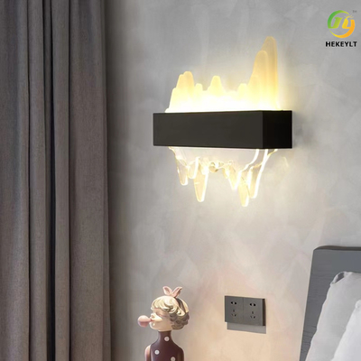 Yeni Çin Modern Tarzı Oturma Odası siyah Demir + Akrilik LED Duvar Lambası