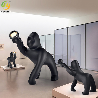 Hayvan Dekorasyonu Reçine Metal Malzeme Oturma Odası İçin LED Modern Zemin Lambası