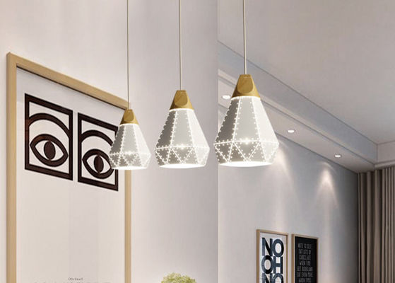Yemek Odası Oturma Odası Otel İçin Avrupa Ahşap Demir Modern Sarkıt Işık Lambası