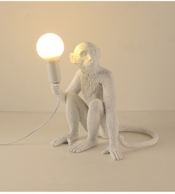 Giyim Mağazası İçin Enerji Tasarruflu Reçine Maymun Kolye Işık
